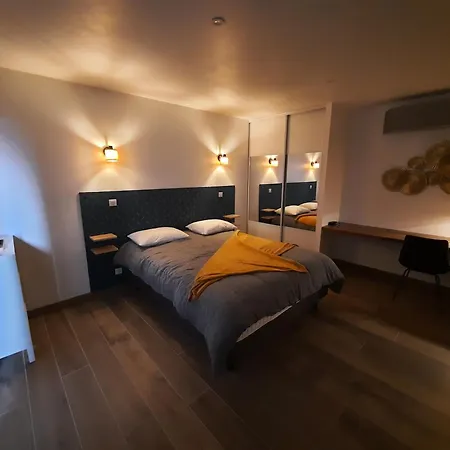 Petit Coin De Paradis, Calme Et Confort Garantie ! Indépendante Dans Dépendance ! Bed and breakfast 3*