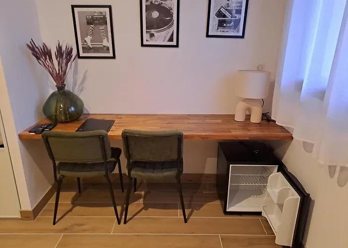 Petit Coin De Paradis, Calme Et Confort Garantie ! Indépendante Dans Dépendance ! Bed and breakfast Montauban