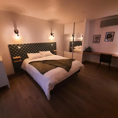 Bed & Breakfast Petit Coin De Paradis, Calme Et Confort Garantie ! Independante Dans Dependance ! *