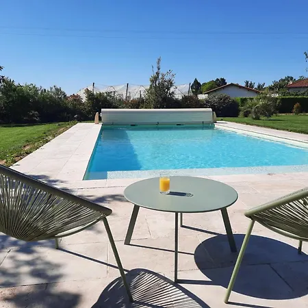 Bed & Breakfast Petit Coin De Paradis, Calme Et Confort Garantie ! Independante Dans Dependance !