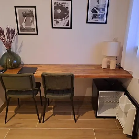 Petit Coin De Paradis, Calme Et Confort Garantie ! Independante Dans Dependance ! Oda ve Kahvaltı Montauban