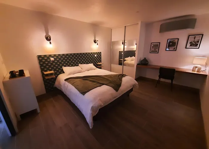 Bed & Breakfast Petit Coin De Paradis, Calme Et Confort Garantie ! Independante Dans Dependance ! 3*