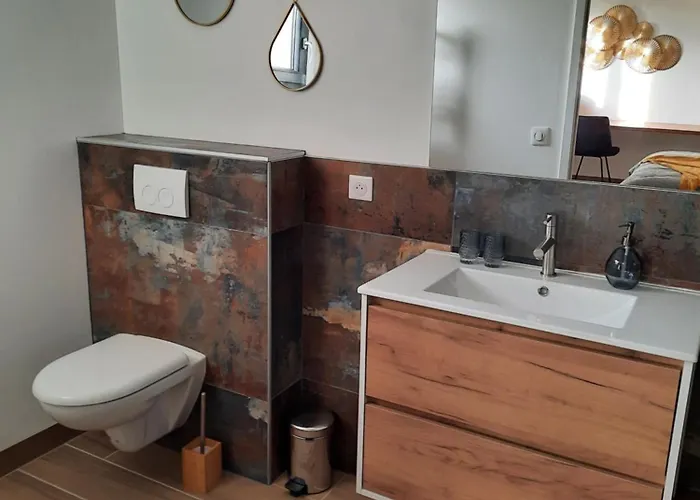 Petit Coin De Paradis, Calme Et Confort Garantie ! Independante Dans Dependance !