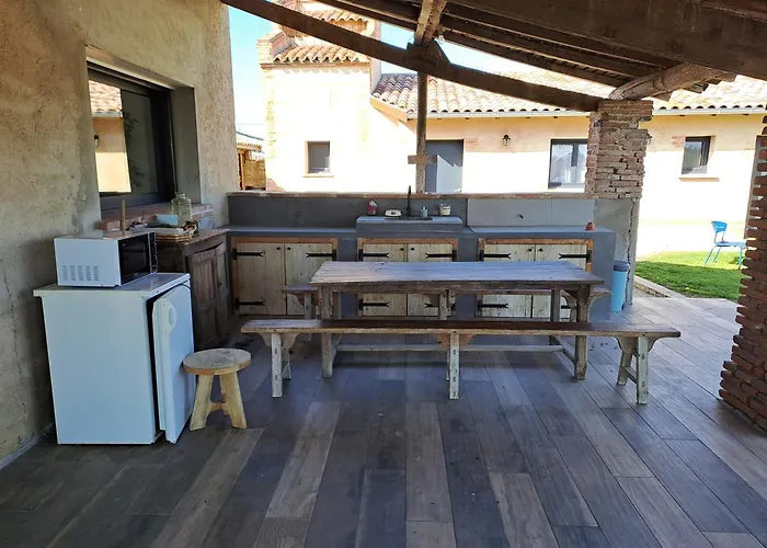 Bed & Breakfast Petit Coin De Paradis, Calme Et Confort Garantie ! Independante Dans Dependance ! Montauban